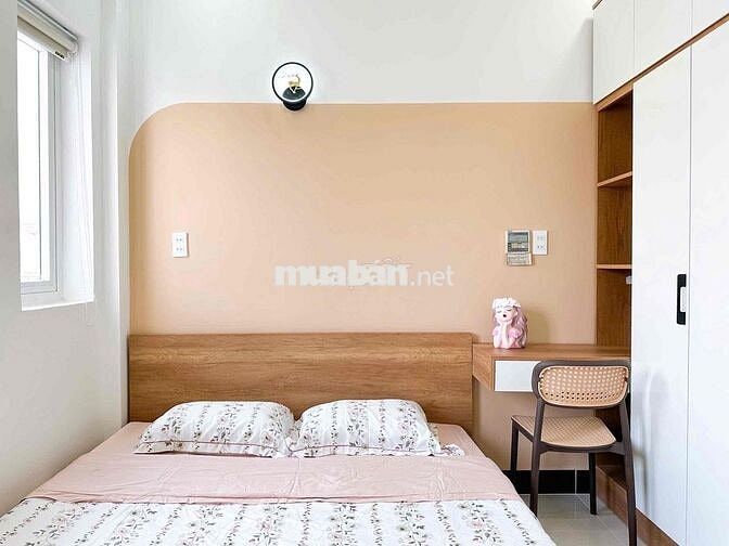 CHDV full nội thất 1pn ban công, cửa sổ máy giặt riêng ngay bờ kè HS