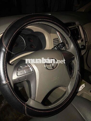 Toyota Innova 2014 - 176000 km