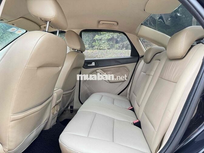 Ford Focus 2012 Số tự động Đen