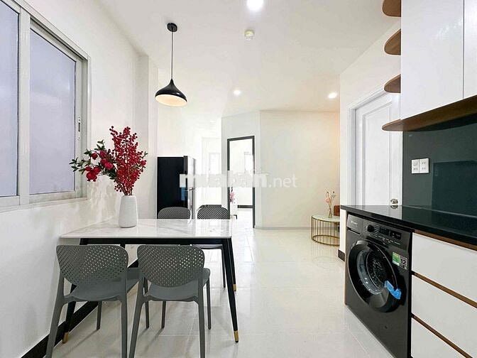 CHDV full nội thất 1pn ban công, cửa sổ máy giặt riêng ngay bờ kè HS