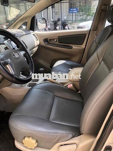 Toyota Innova 2014 - 176000 km