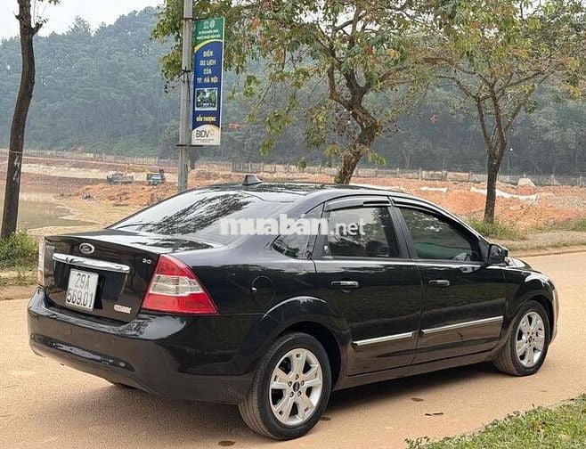 Ford Focus 2012 Số tự động Đen