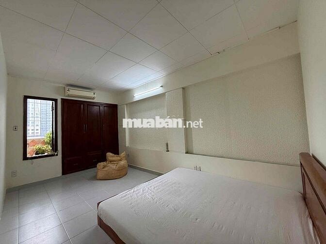 Căn hộ 55m2 2 Pn giữa trung tâm quận 1, 12 Võ Văn Kiệt