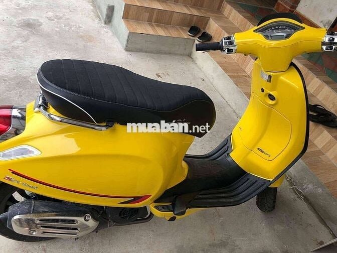 Piaggio Vespa Sprint 2022 màu Vàng