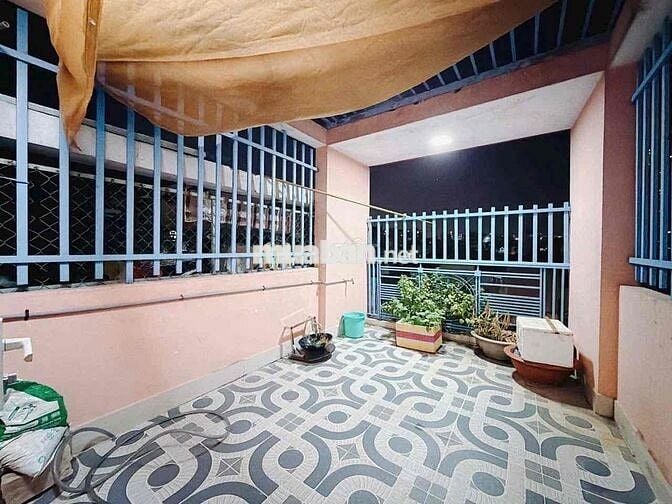 NHỈNH 5 TỈ - NHÀ 4 TẦNG- DTSD 182 M2- 4 PN- ĐÚC KIÊN CỐ- NHÀ MỚi