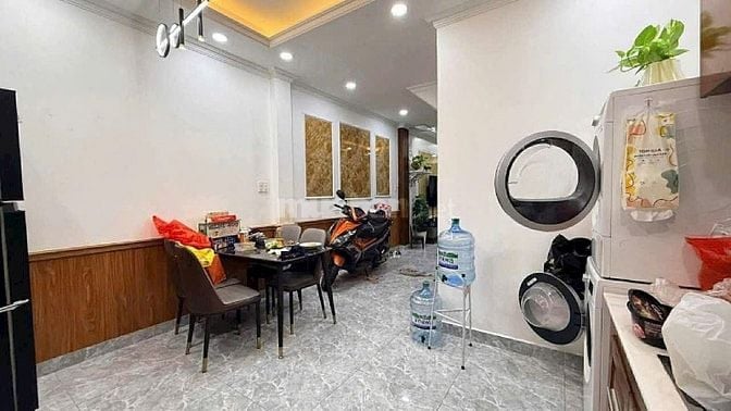 Giảm 200tr bán gấp nhà Bùi Thế Mỹ, TB trong tháng. Hẻm oto tiện ở, KD