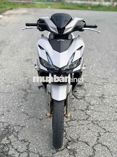 Honda Winner V3 màu Bạc