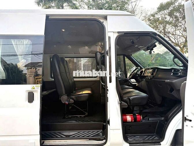 Ford Transit 2022 Trắng 150.000 km