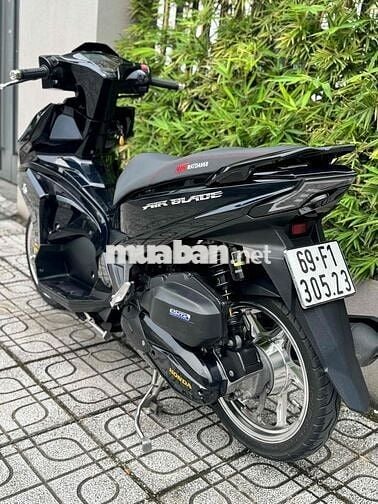 Air blade đen bóng full đồ chơi ( tt 16trieu bnx)