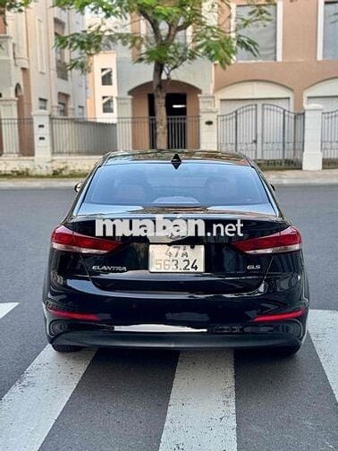 Hyundai Elantra 2019 1.6 MT bản full GLS