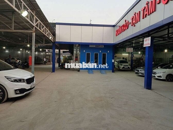 CHO THUÊ GIÁ RẺ NHÀ XƯỞNG SỬA CHỮA Ô TÔ 1500m2 Q7.Chủ nhà ***