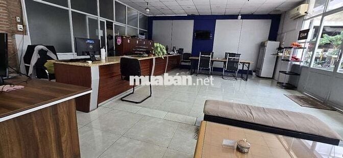 CHO THUÊ GIÁ RẺ NHÀ XƯỞNG SỬA CHỮA Ô TÔ 1500m2 Q7.Chủ nhà ***