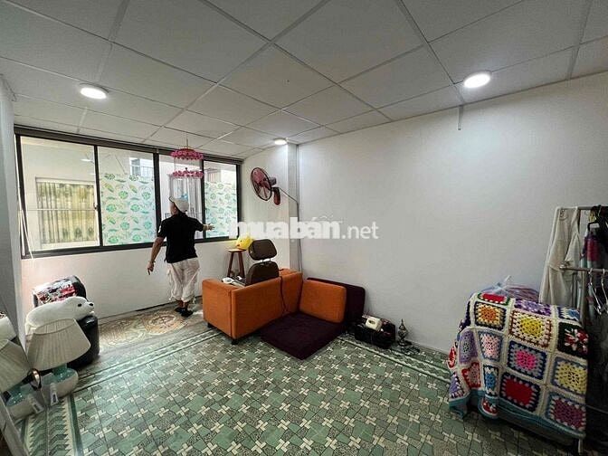 Cho Thuê Nhà 1 Trệt 1 Lầu 21m2 Mới Ngay Nhà Ga Bến Thành Vincom Quận 1