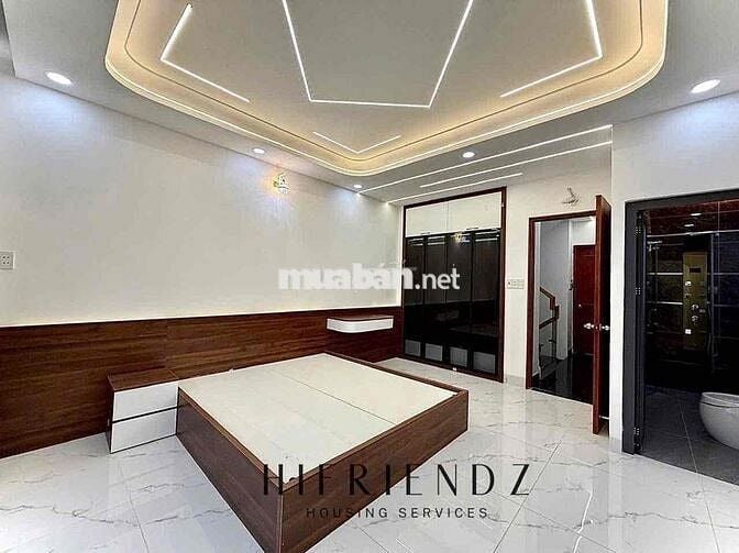 SIÊU PHẨM BAN CÔNG FULL NỘI THẤT MỚI XÂY NGAY NGÃ 3 CHIẾN LƯỢC