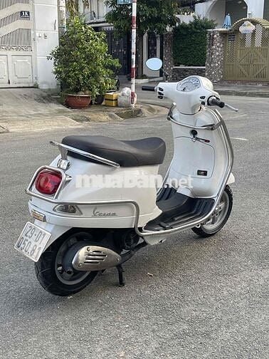 cần bán xe vespa Fi 2012 xe nguyên rin