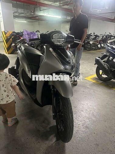 Honda SH Mode Đặc biệt Bạc đen