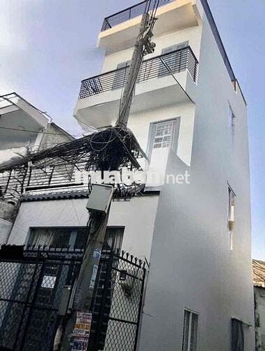 nhà nguyên căn Hẻm Nguyễn Thị Tần P2 Quận 8.