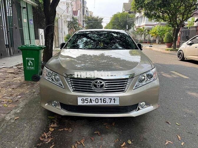 Toyota Camry 2015 2.0E  chính chủ