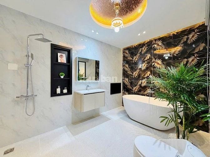 Bán nhà đẹp sổ riêng ở Hoàng Hoa Thám P5 Q.Bình Thạnh Giá 3tỷ740 63m2