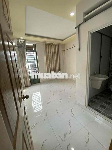 nhà nguyên căn Hẻm Nguyễn Thị Tần P2 Quận 8.