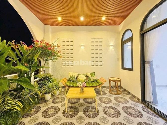 Bán nhà đẹp sổ riêng ở Hoàng Hoa Thám P5 Q.Bình Thạnh Giá 3tỷ740 63m2