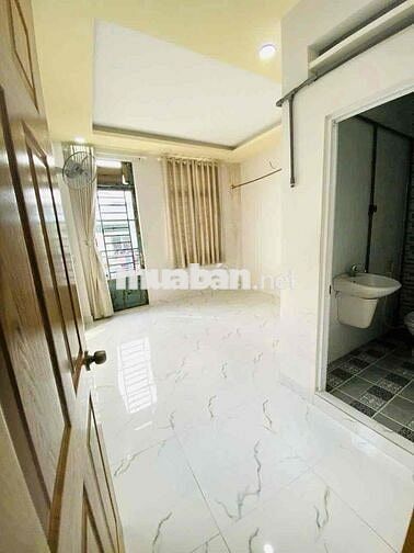 🛑 Nhà thuê nguyên căn hẻm 125  Nguyễn Thị Tần P2 Quận 8.