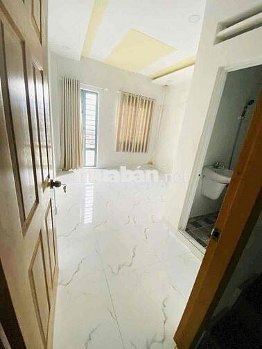 🛑 Nhà thuê nguyên căn hẻm 125  Nguyễn Thị Tần P2 Quận 8.