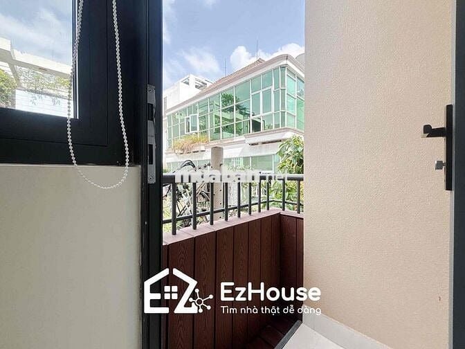 🚶‍♂️ Đi bộ qua IUH – Duplex có ban công siêu chill