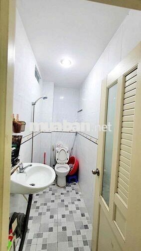 PHÒNG TRỌ GIÁ RẺ FULL NỘI THẤT, CỬA SỔ TRỜI, GIỜ GIẤT TỰ DO