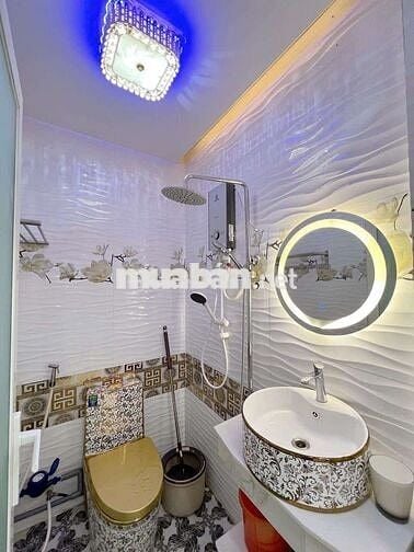 Căn hộ 40m2 Vừa ở Vừa kinh doanh ngay chân cầu Nguyễn Văn Cừ Quận 8