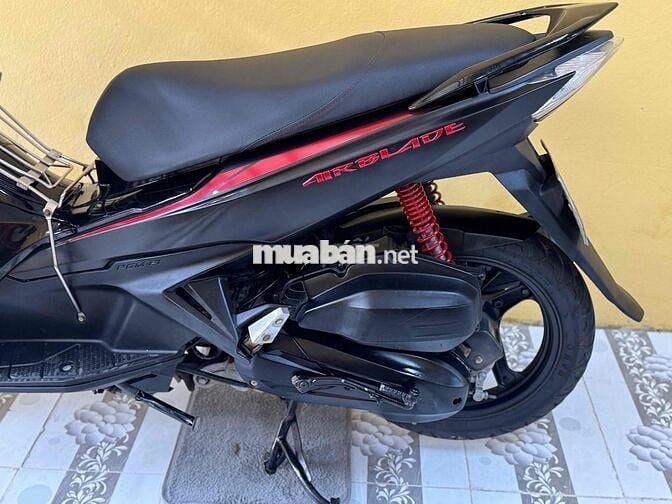 AB 125 đen mù mới keng 43D1-290.04