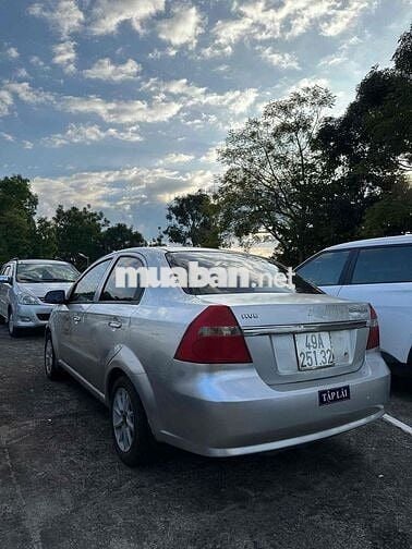 Chevrolet Aveo 2013 1.5 MT -