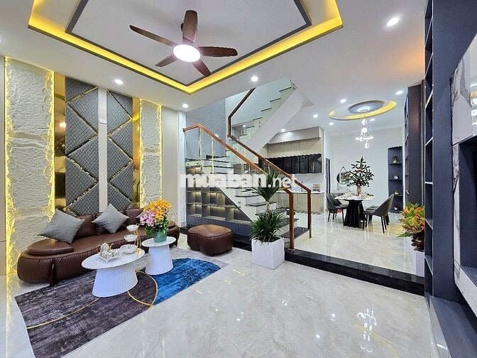 Siêu phẩm 3 tầng 3 mê Kiệt oto đậu đỗ Trần Đình Nam . 4ty950tl nhẹ