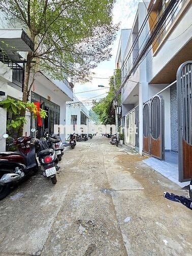 Siêu phẩm 3 tầng 3 mê Kiệt oto đậu đỗ Trần Đình Nam . 4ty950tl nhẹ