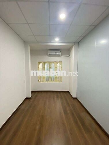 Quận 7 gần kcx, cầu Tân Thuận, 4.5x9, hẻm 6m thông, gi.á 5.6