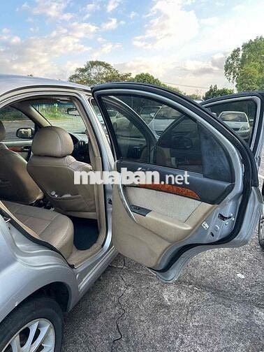 Chevrolet Aveo 2013 1.5 MT -