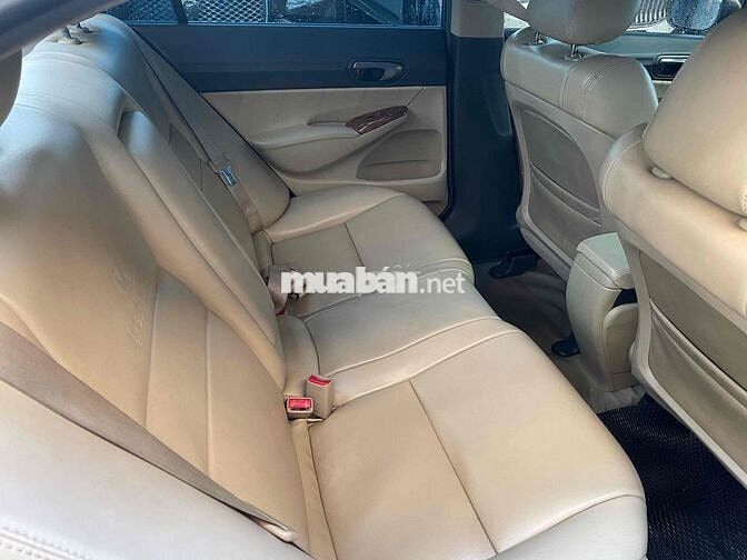 Honda Civic 2010 MT Lăn bánh 2011