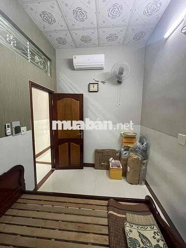 Nhà 4x30m 2 phòng full nội thất - hẻm Trần Quang Diệu
