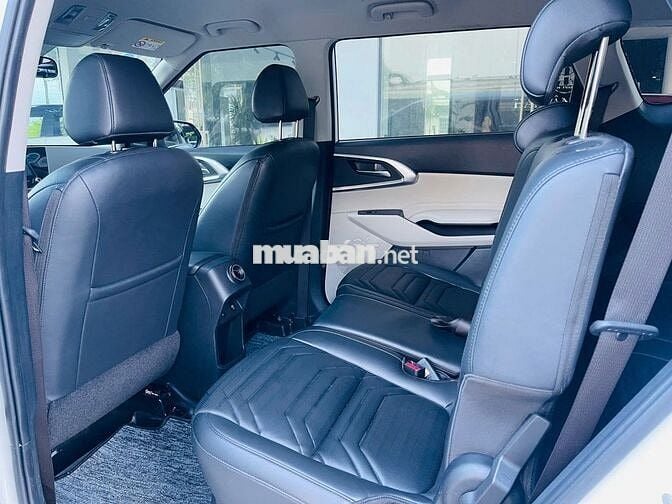 Kia Carens 2024 1.5G IVT - 50000 km