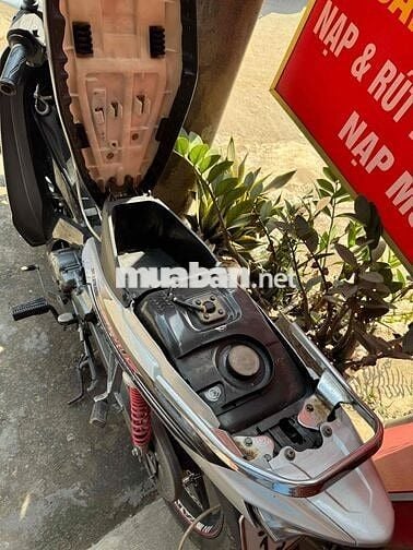 Sirius máy thái,máy bao zin.siêu chất.xe rất đẹp ạ