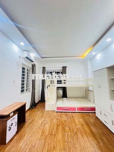 BÁN NHANH NHÀ PHẠM VĂN ĐỒNG - CẦU GIẤY, 5 TẦNG, GIÁ NHỈNH 9.X TỶ