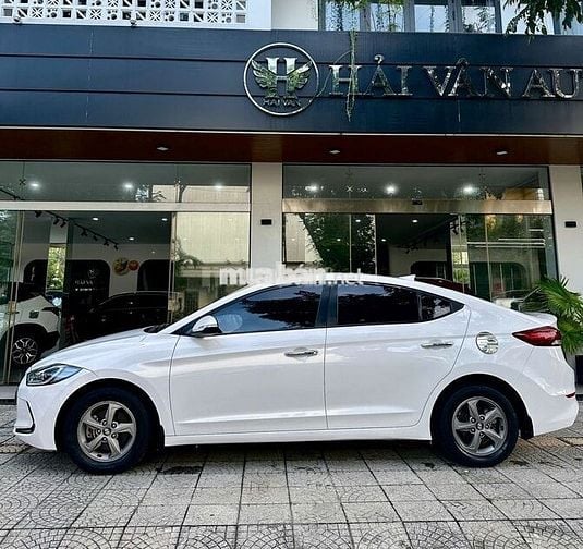 Hyundai Elantra 2017 1.6 MT