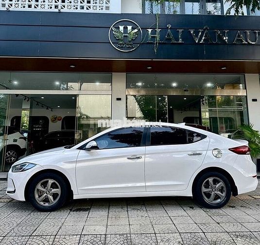 Hyundai Elantra 2017 1.6 MT