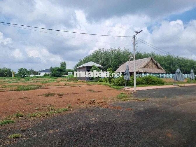 Chủ Ngộp Bán Lỗ Lô Đất 500m2 , 200m2 thổ cư 250Tr