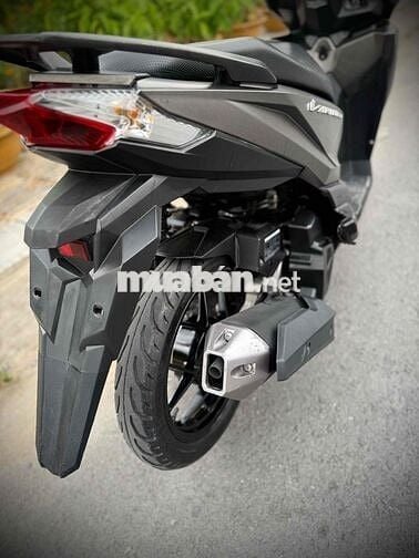 Honda Vario 2018 màu Vàng cát