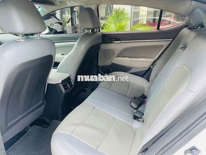 Hyundai Elantra 2017 1.6 MT