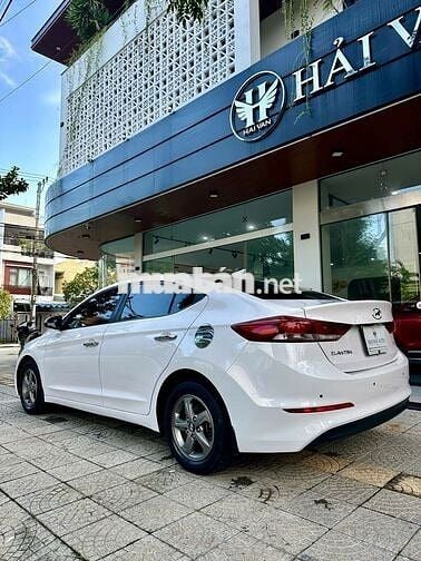 Hyundai Elantra 2017 1.6 MT