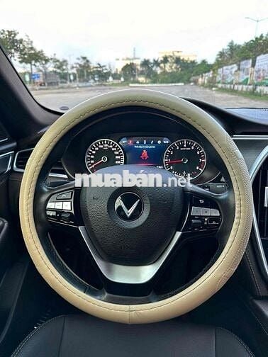 VinFast Lux A2.0 2021 Plus