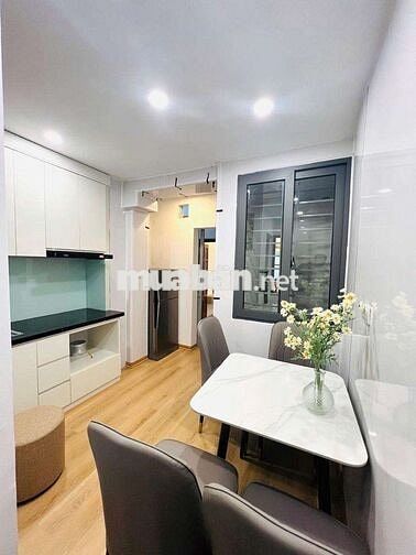 2 tỷ TT Nguyễn Trãi, 50m 2N1WC, 2 thoáng, gần phố ô tô đỗ cửa, full đồ