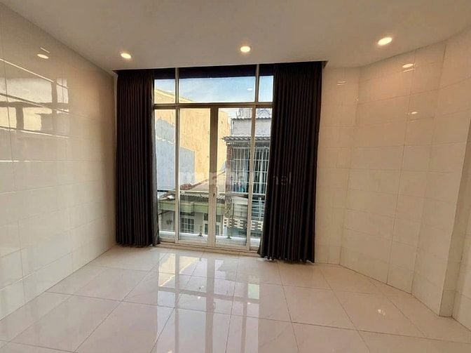 NHÀ ĐẸP - KHU VỰC TRUNG TÂM CHỈ 3TỶ370 SỞ HỮU NGAY NHÀ 55M2 